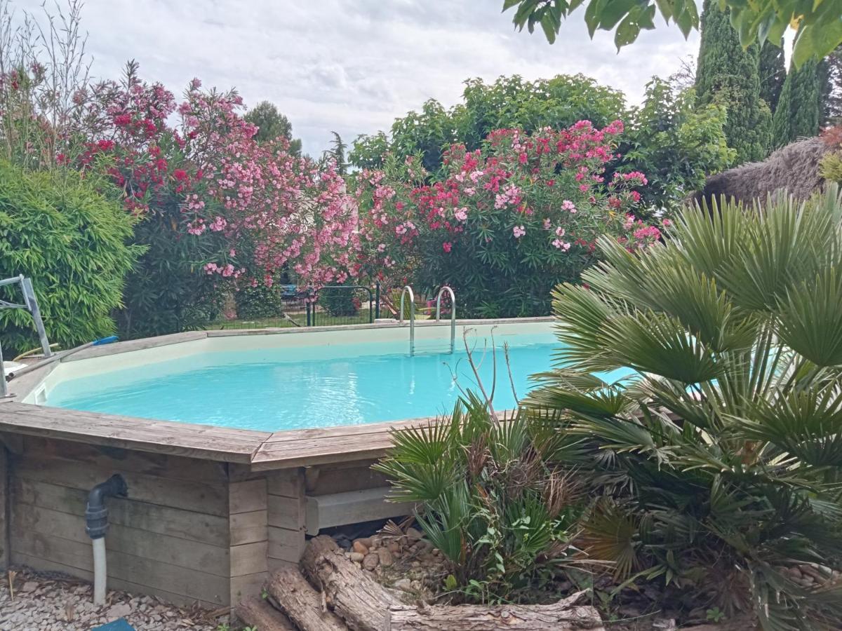 Villa Cosy En Provence à Maillane Extérieur photo